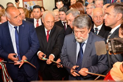 Министър-председателят Бойко Борисов откри постоянна изложба във възстановената сграда на Българския Метох в Истанбул и се срещна с общността на цариградските българи