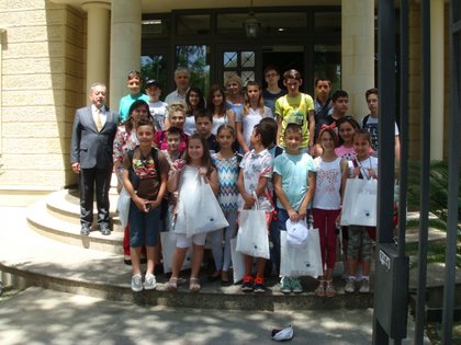 Учениците от град Пафос и от град Полис посетиха Дома на Европа в Никозия