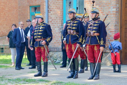 Посланик Христо Полендаков бе официален гост на церемонията по отдаване на почит на 11-и хусарски полк в Сомбатхели