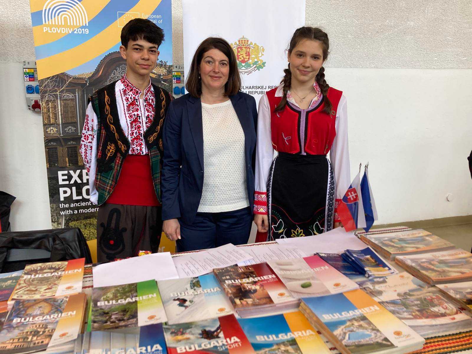 Денят на Европа привлече хиляди посетители към информационните щандове на ДЧЕС в Братислава